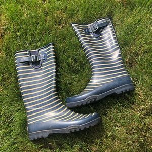 Sperry’s striped rain boots